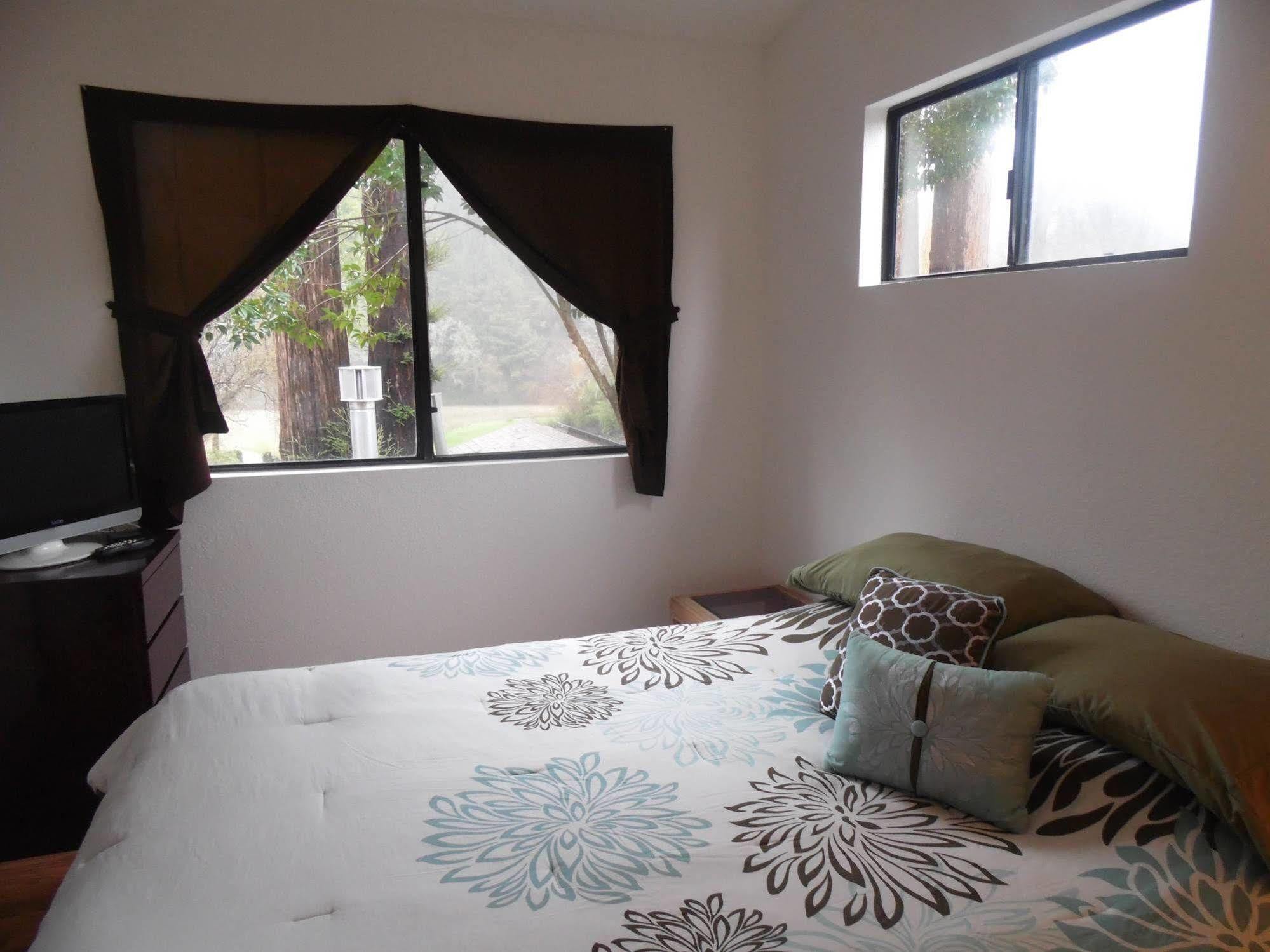 Riverlane Resort Guerneville Εξωτερικό φωτογραφία