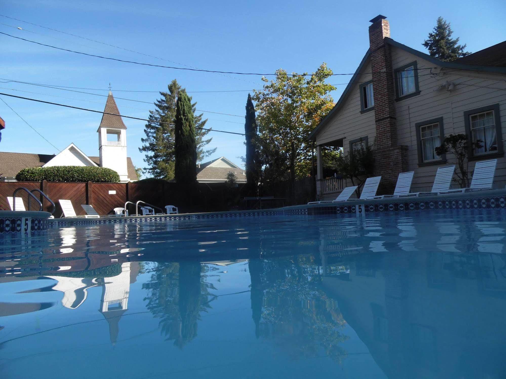 Riverlane Resort Guerneville Εξωτερικό φωτογραφία