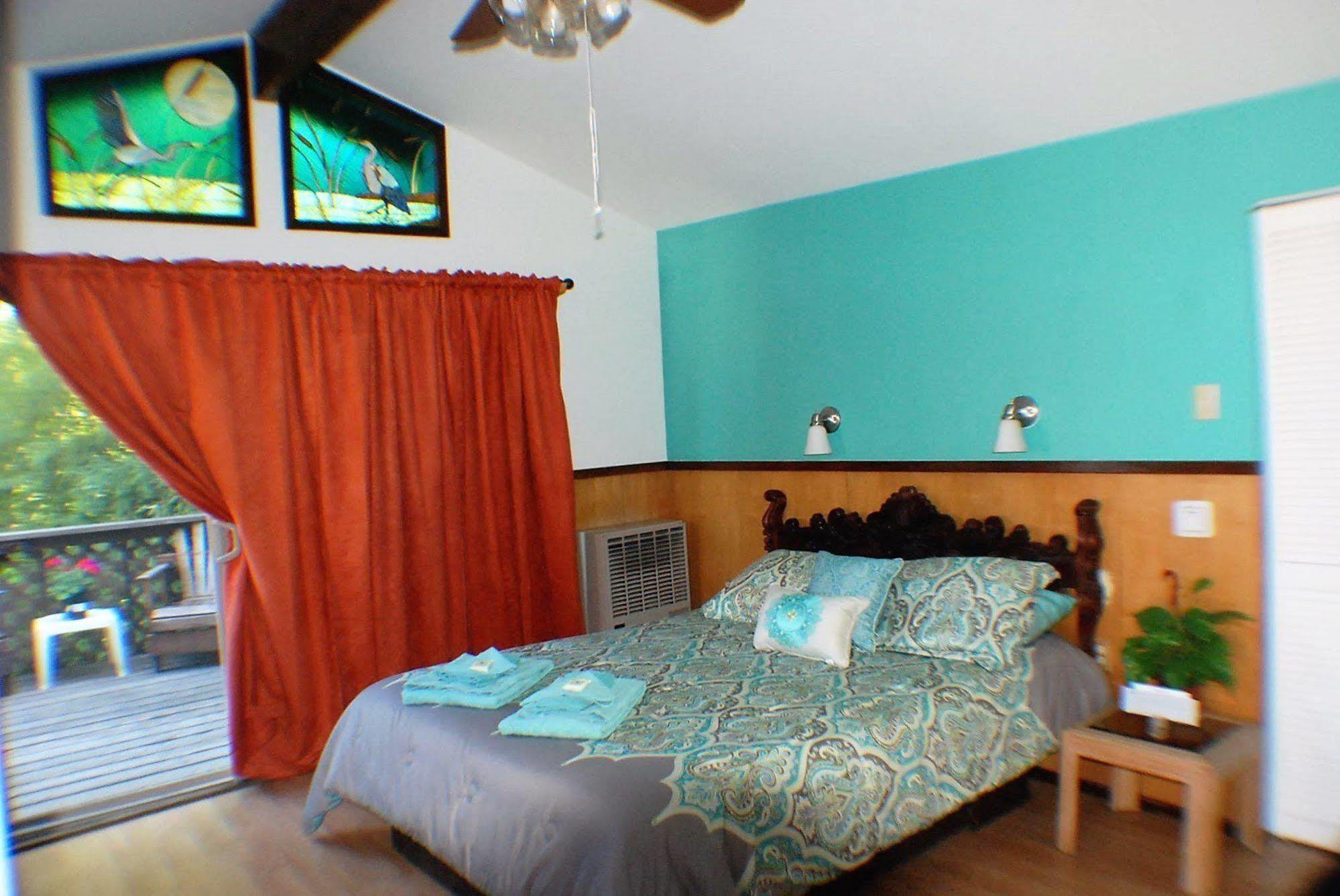 Riverlane Resort Guerneville Εξωτερικό φωτογραφία