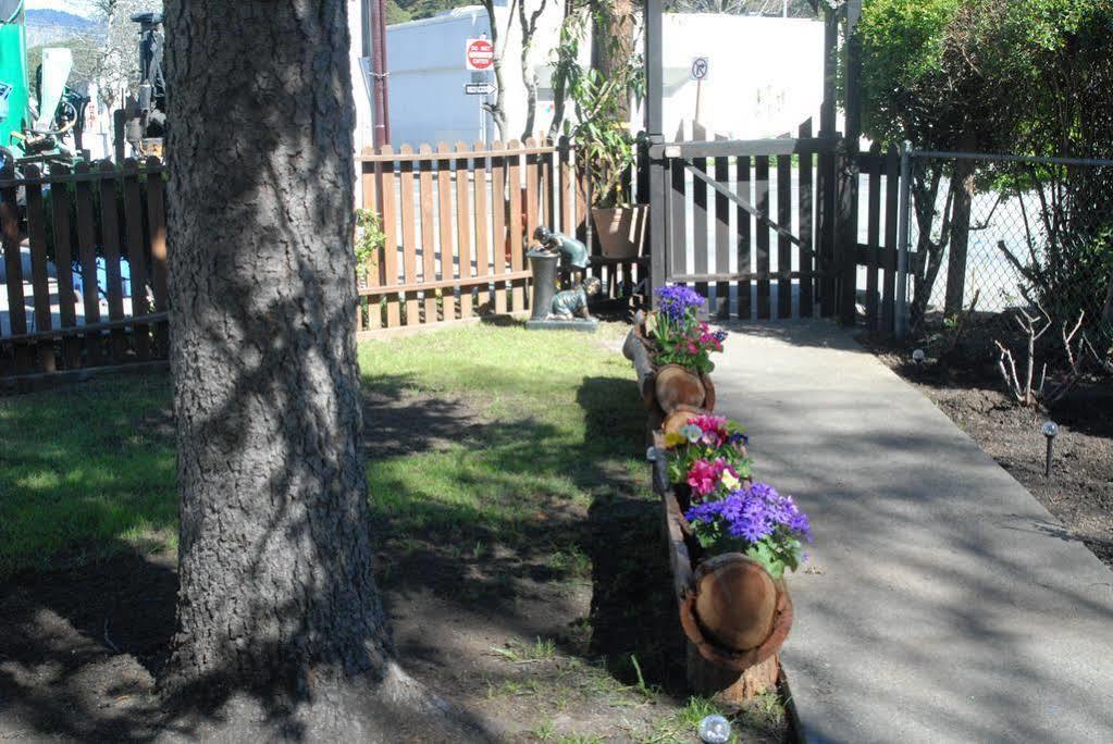 Riverlane Resort Guerneville Εξωτερικό φωτογραφία